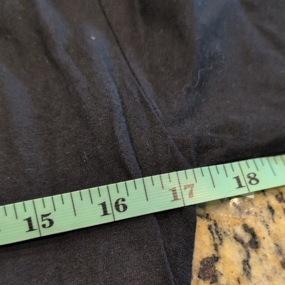 Gildan Black Short Sleeve Tee with Intricate White Graphic - Picture 6 of 6